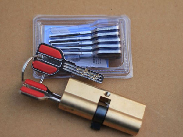 保靖24小时上门开锁公司